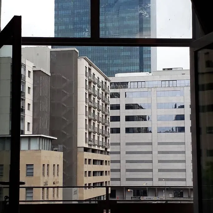 36 Hydepark Apartments ケープタウン