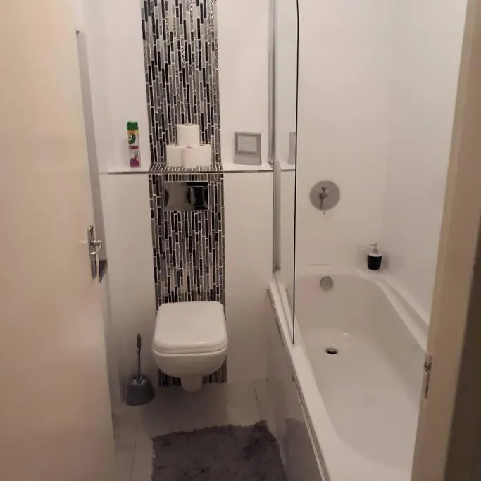 36 Hydepark Apartments ケープタウン